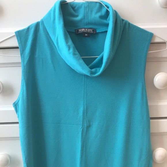 Harold's Tops - Harold’s medium cowlneck